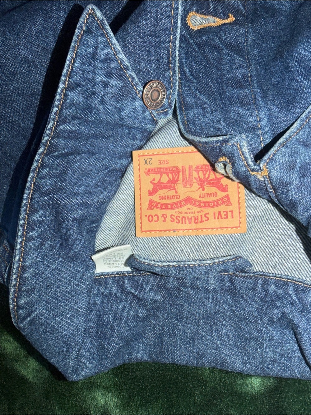 Levi's Dark Blue Denim Jean Jacket - Picture 7 of 7
